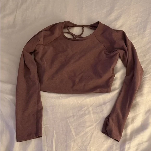 Beyond Yoga Criss Cross back long sleeve - Picture 3 of 5